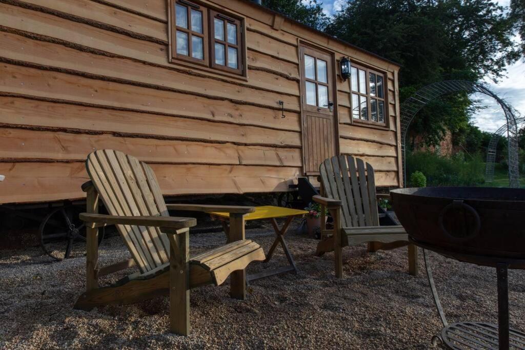 Luxury, Rural Shepherds Hut With Hot Tub Nr Bath ブリストル エクステリア 写真