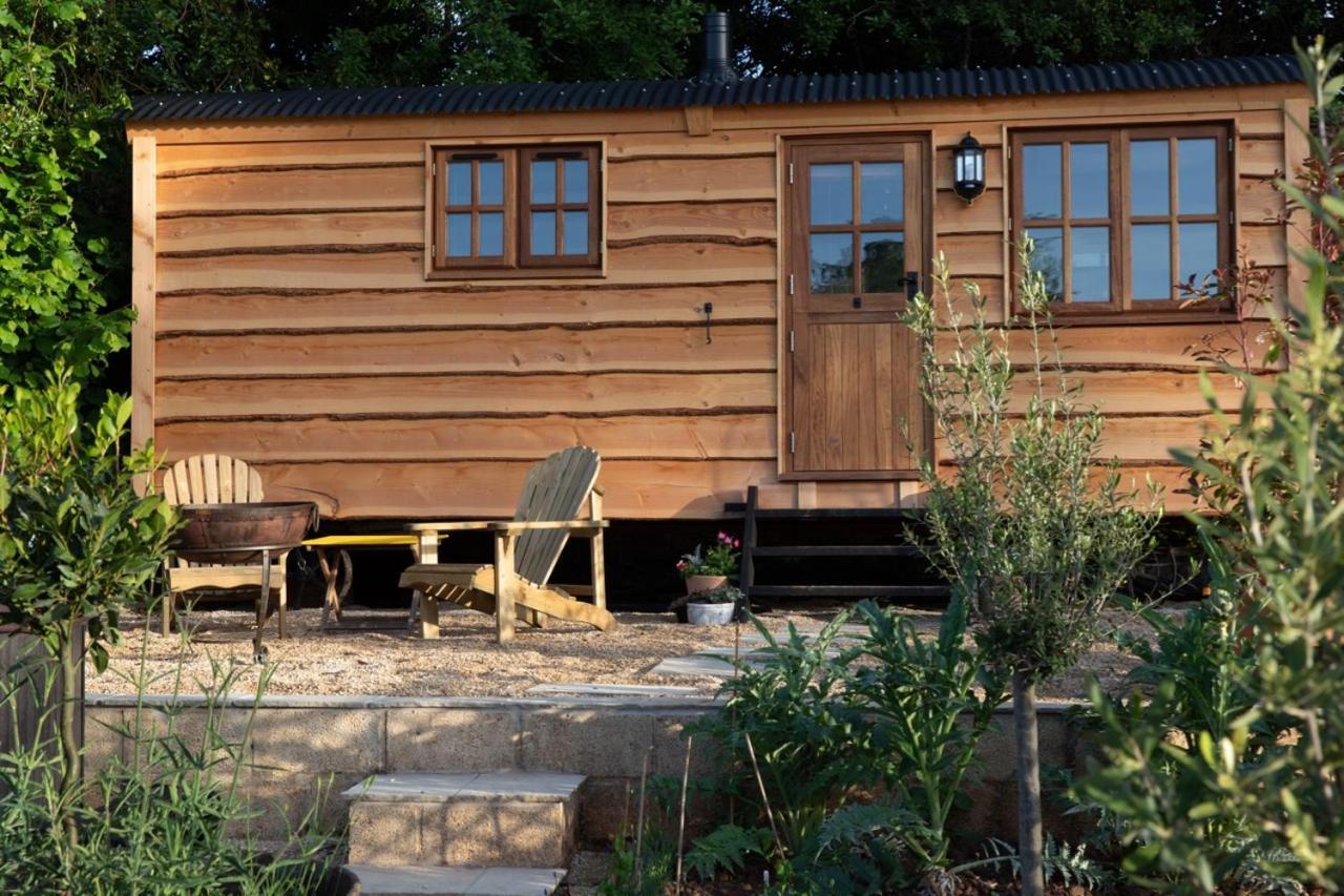 Luxury, Rural Shepherds Hut With Hot Tub Nr Bath ブリストル エクステリア 写真